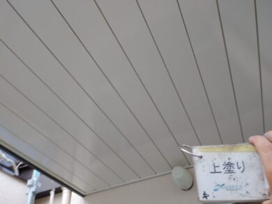 奈良生駒郡安堵町Y様邸　外壁塗装・屋根塗装工事 軒天上塗り