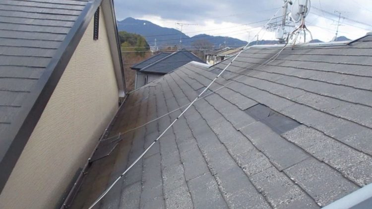 奈良の香芝市の株式会社ヨネヤの外壁塗装と屋根塗装のスレート屋根ずれ